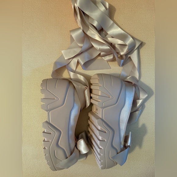 Sugar thrillz balletcore wrap platform size 6. New without box - Picture 4 of 5